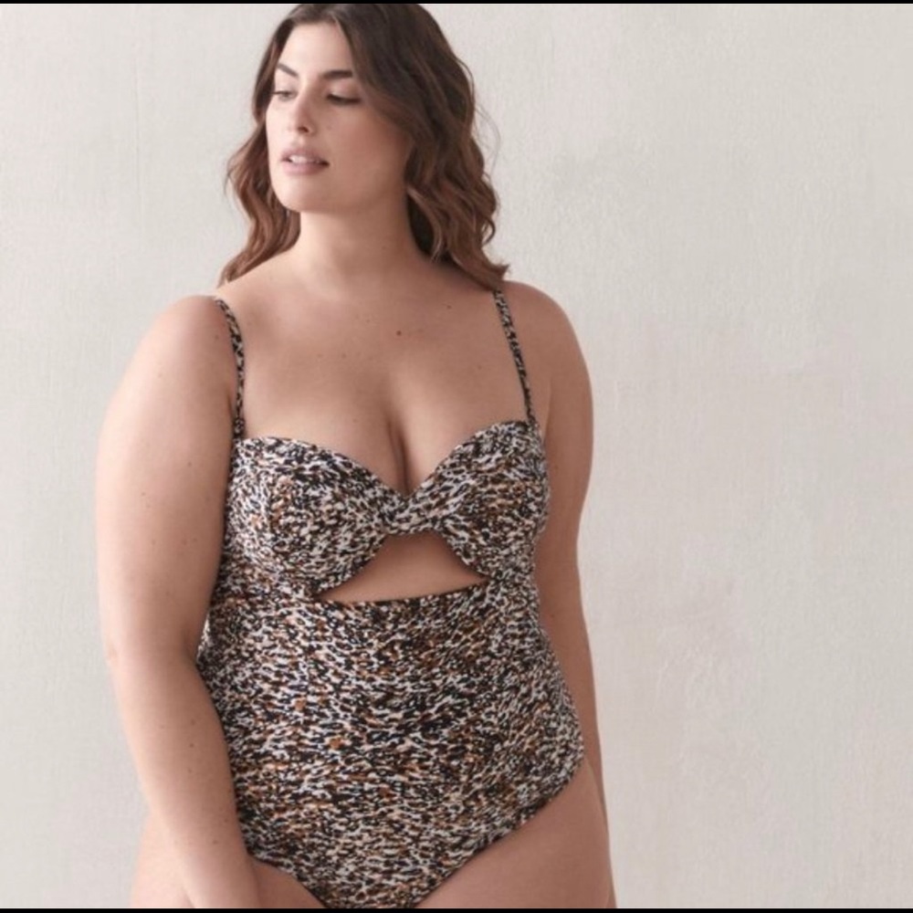 NEW Animal Pattern Gorgeous Swimsuit